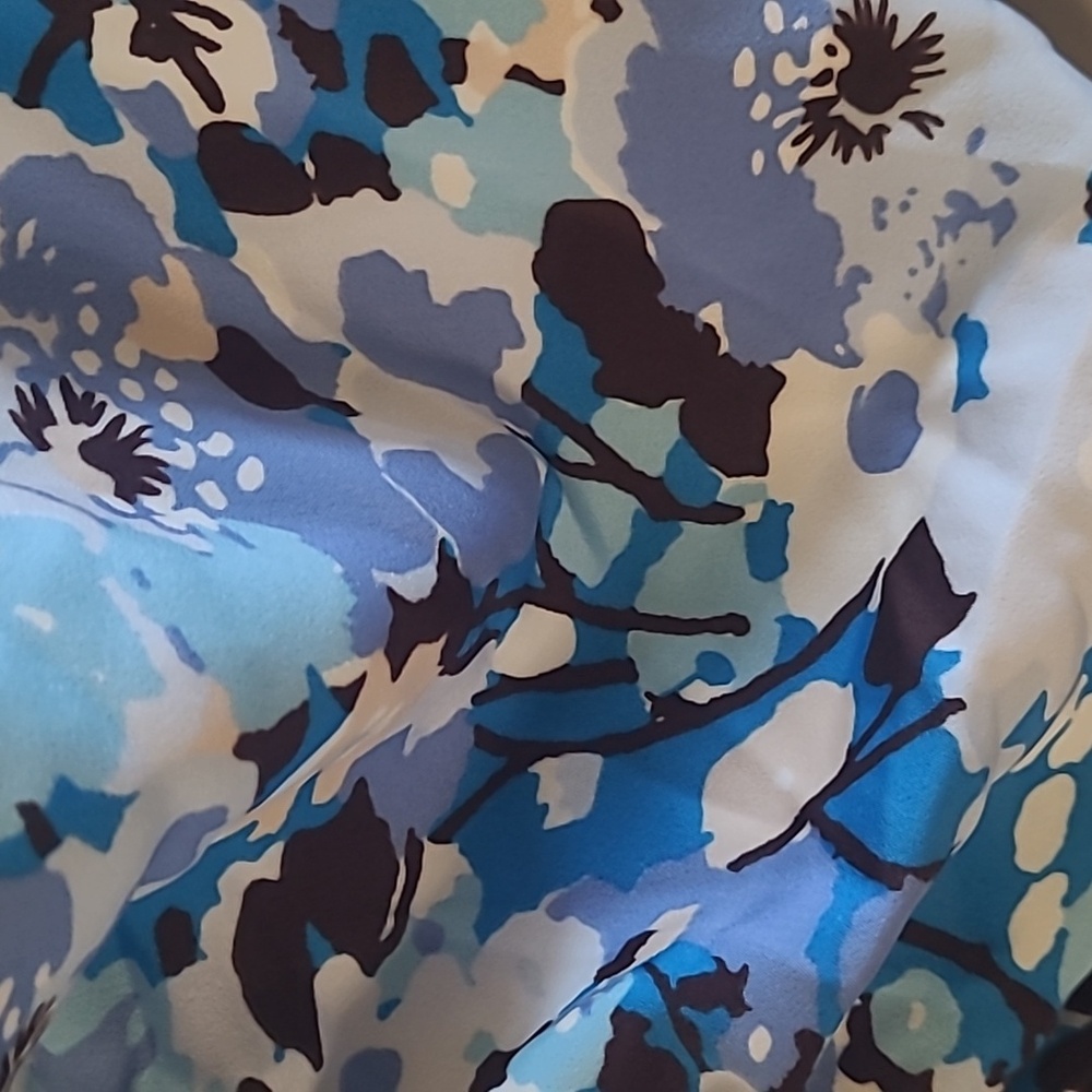 Rails Lisa Top Zinnia Blooms Blue Floral Long Sleeve Stretch Button Up Ruched M - Picture 6 of 11